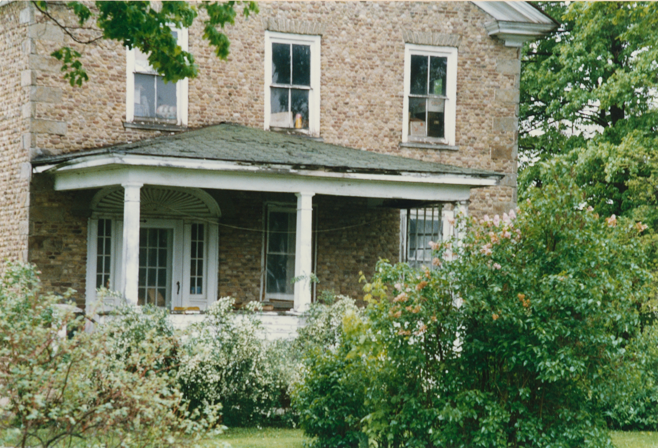 Cov-1 716 Starr Rd 2